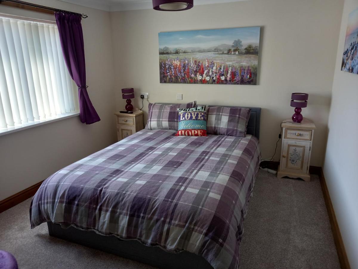 Pet Friendly Beautiful Detached Cottage Close To Spurn Point, Easington And Withersea Kingston upon Hull ภายนอก รูปภาพ